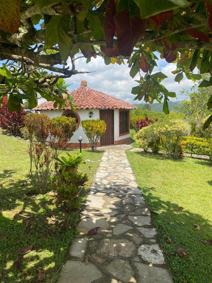 Hotel Campestre La Loma Curití Eksteriør billede