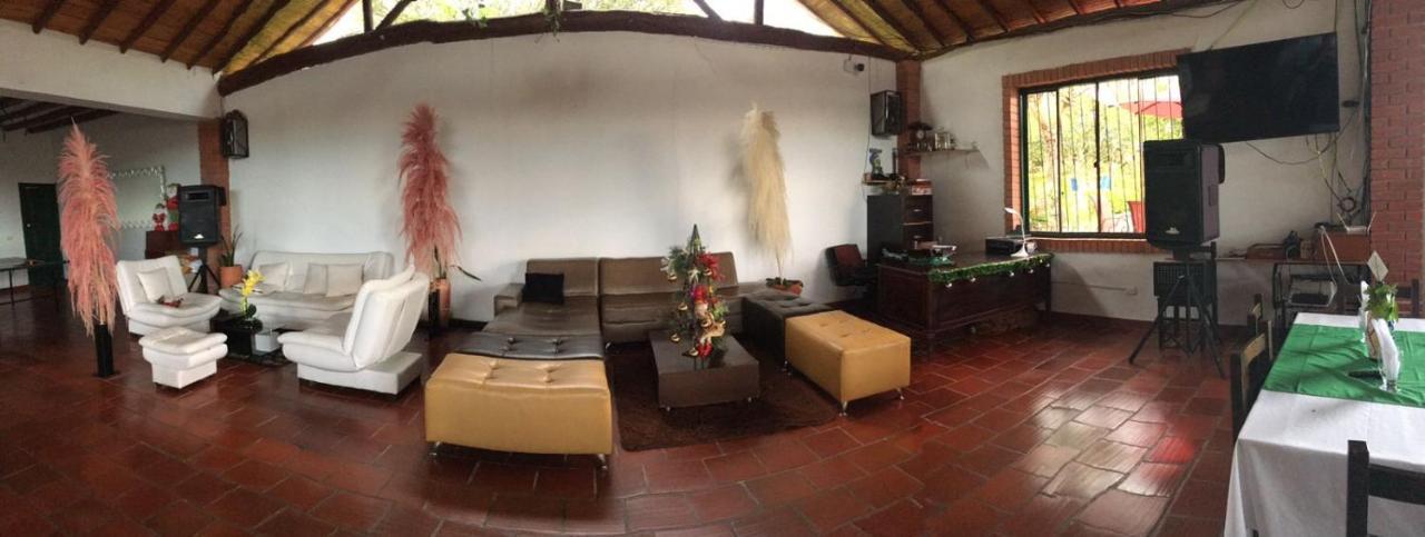 Hotel Campestre La Loma Curití Eksteriør billede